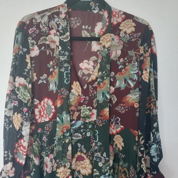 Zara Emerald Green & Burgundy Floral Chiffon Tie Neck Midi Dress - Picture 4 of 15